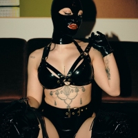 Mistress Felina - Foto 1 von 28